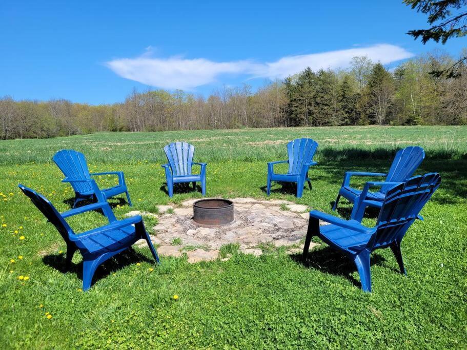Family Friendly Cottage ☆Walking Distance To Beach ليونز هيد المظهر الخارجي الصورة
